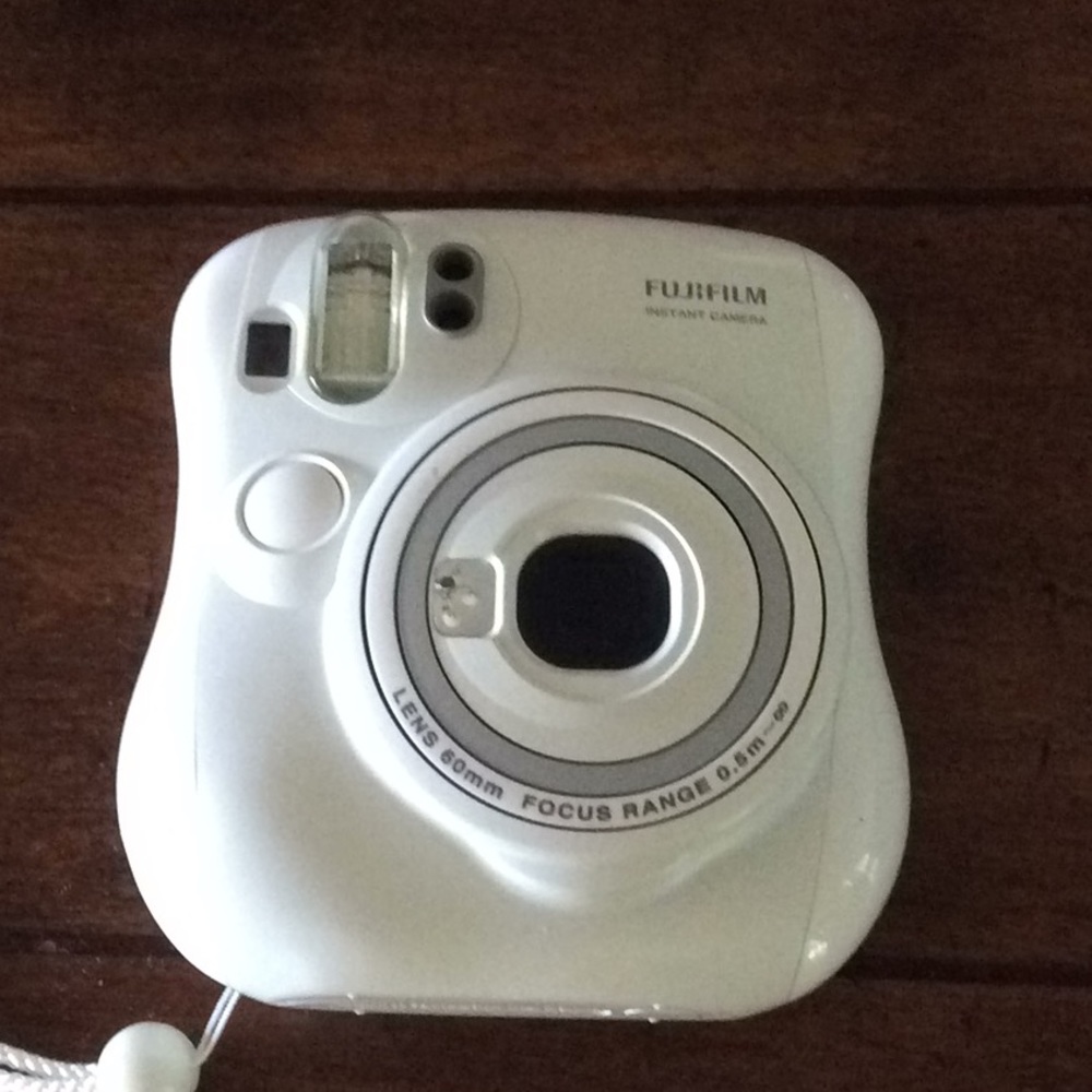 Fujifilm Instax Mini 25 Polaroid camera